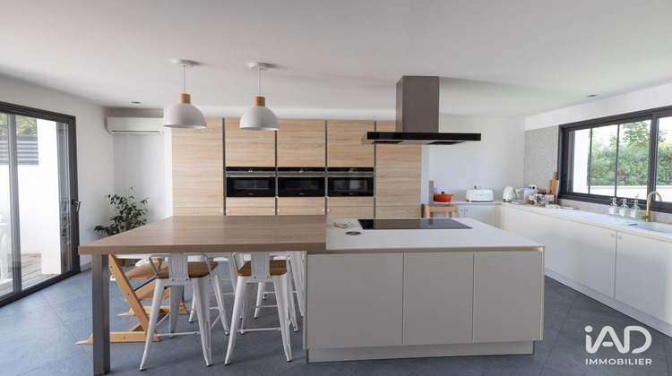 Ma-Cabane - Vente Maison Nieul-sur-Mer, 193 m²