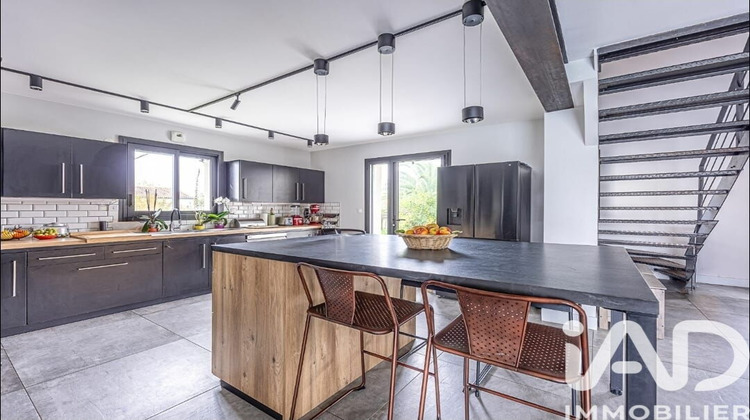 Ma-Cabane - Vente Maison Nieul-sur-Mer, 207 m²