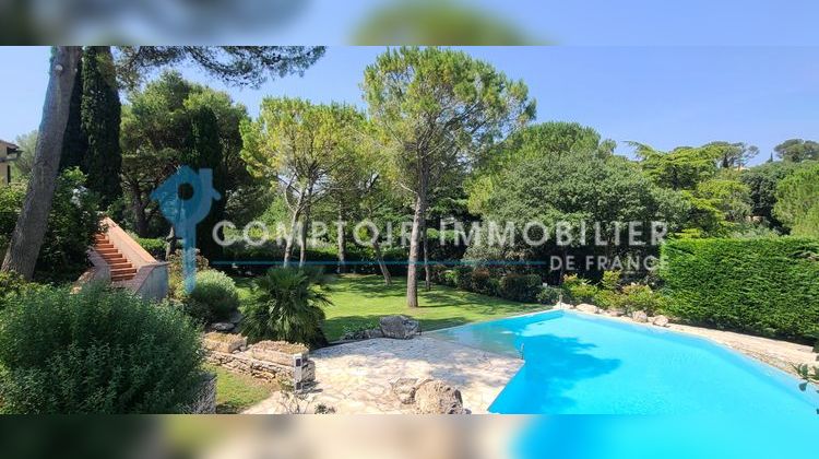 Ma-Cabane - Vente Maison Nîmes, 261 m²