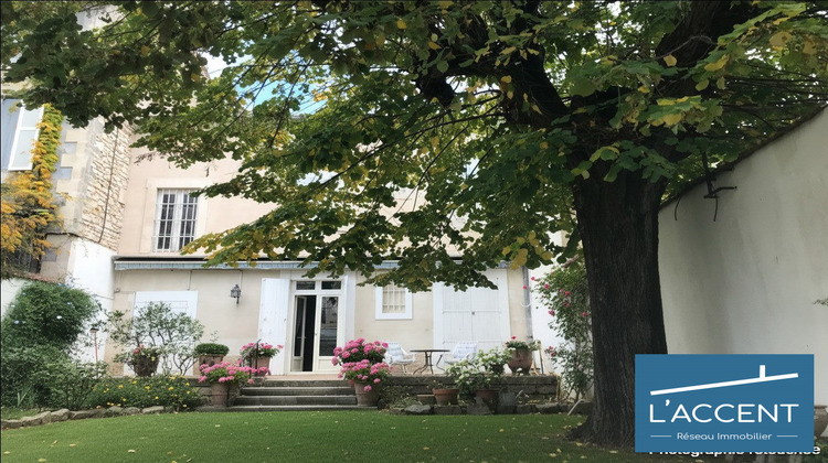 Ma-Cabane - Vente Maison Nîmes, 211 m²