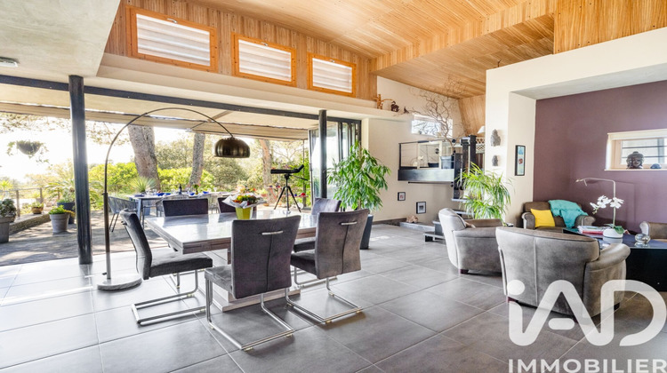 Ma-Cabane - Vente Maison Nîmes, 225 m²