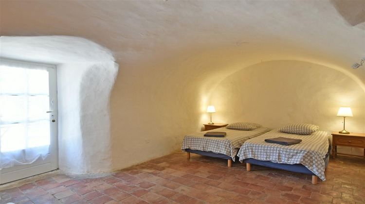 Ma-Cabane - Vente Maison NIMES, 640 m²