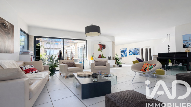 Ma-Cabane - Vente Maison Nîmes, 237 m²