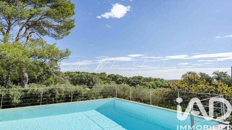 Ma-Cabane - Vente Maison Nîmes, 225 m²