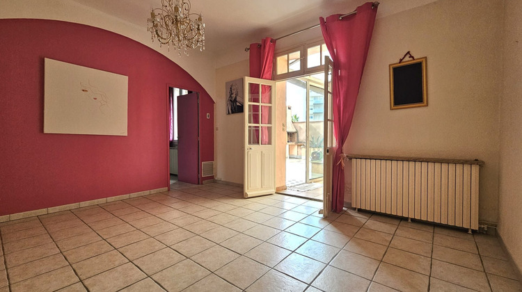 Ma-Cabane - Vente Maison Nîmes, 210 m²