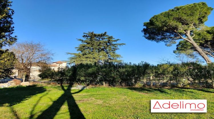 Ma-Cabane - Vente Maison Nîmes, 1582 m²