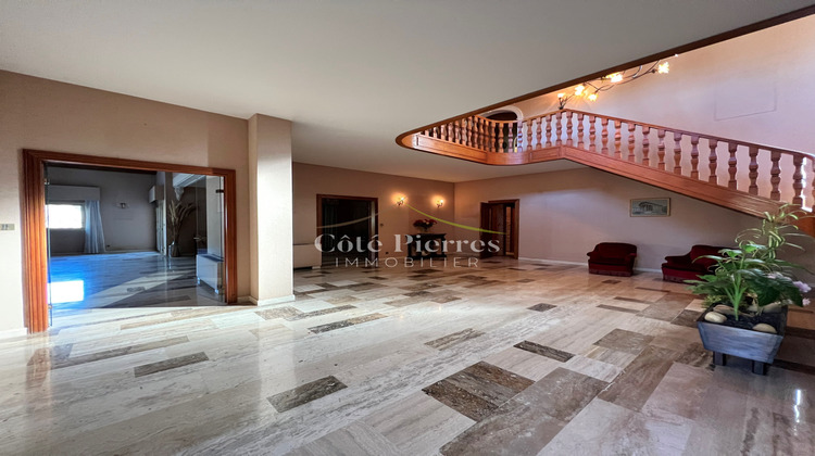 Ma-Cabane - Vente Maison Nîmes, 950 m²