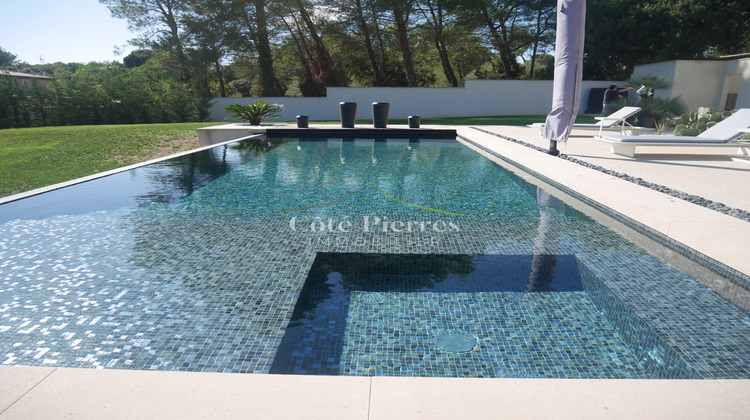 Ma-Cabane - Vente Maison Nîmes, 230 m²