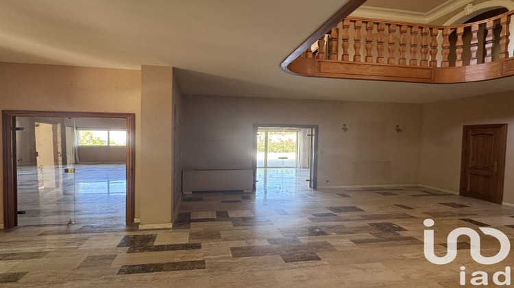 Ma-Cabane - Vente Maison Nîmes, 390 m²