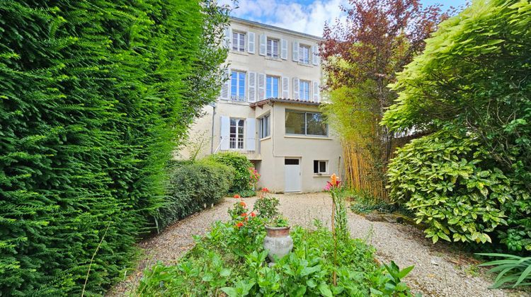 Ma-Cabane - Vente Maison NIORT, 195 m²