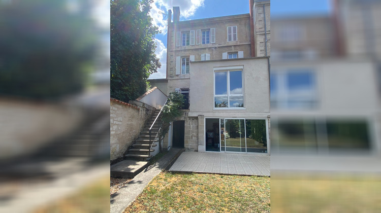 Ma-Cabane - Vente Maison NIORT, 199 m²