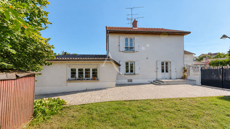 Ma-Cabane - Vente Maison NOISIEL, 104 m²