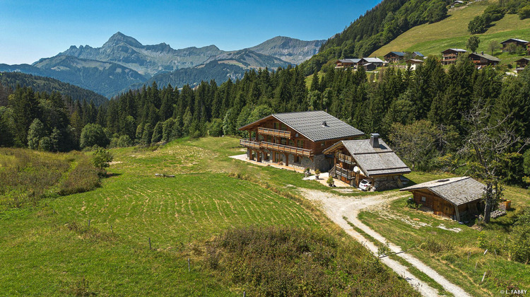 Ma-Cabane - Vente Maison NOTRE-DAME-DE-BELLECOMBE, 400 m²