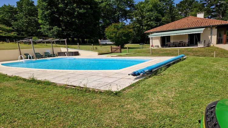 Ma-Cabane - Vente Maison NOTRE DAME DE SANILHAC, 165 m²