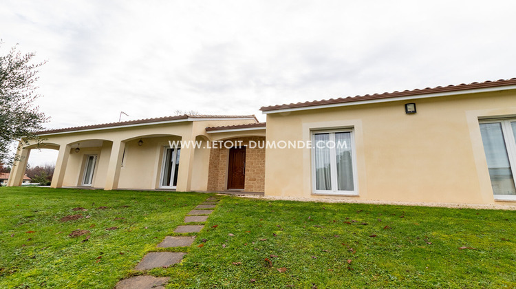 Ma-Cabane - Vente Maison NOTRE-DAME-DE-SANILHAC, 150 m²