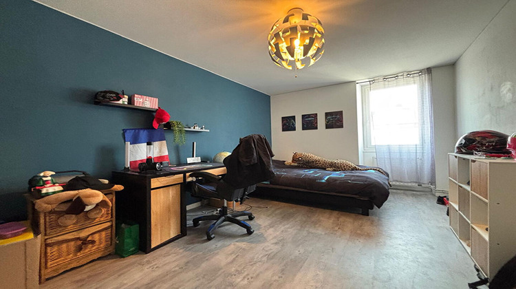 Ma-Cabane - Vente Maison NOTRE-DAME-DE-SANILHAC, 0 m²