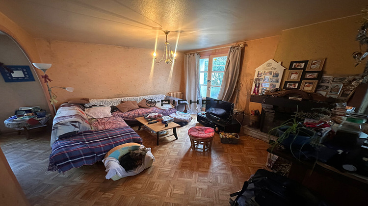 Ma-Cabane - Vente Maison NOTRE-DAME-DE-SANILHAC, 73 m²