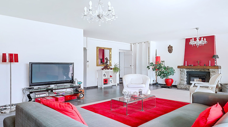 Ma-Cabane - Vente Maison NOYAL-SOUS-BAZOUGES, 250 m²