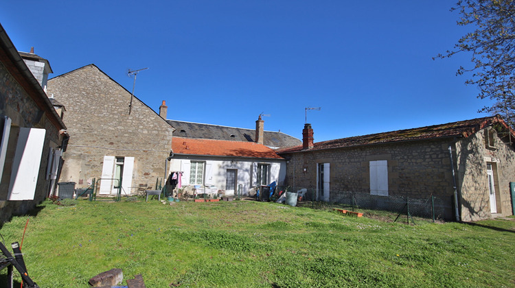 Ma-Cabane - Vente Maison NOYANT-D'ALLIER, 268 m²