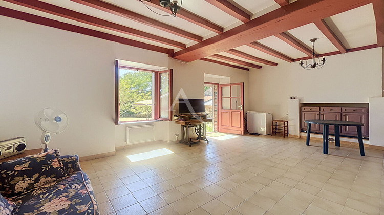 Ma-Cabane - Vente Maison NOYANT-LA-GRAVOYERE, 55 m²