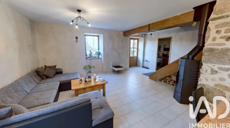 Ma-Cabane - Vente Maison Nozières, 465 m²