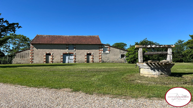 Ma-Cabane - Vente Maison NOZIERES, 266 m²