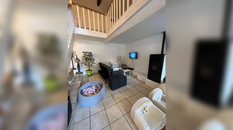 Ma-Cabane - Vente Maison Nueil-les-Aubiers, 180 m²