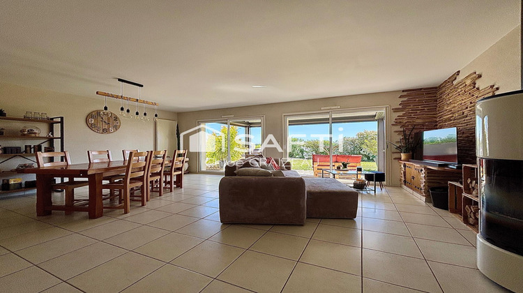 Ma-Cabane - Vente Maison Nueil-les-Aubiers, 103 m²