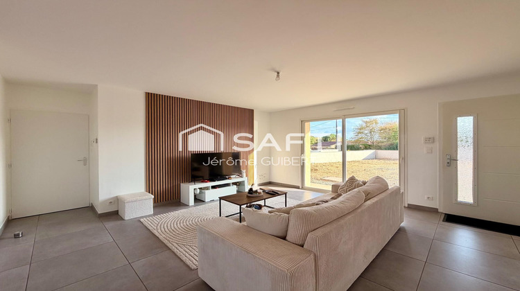 Ma-Cabane - Vente Maison Nueil-les-Aubiers, 114 m²