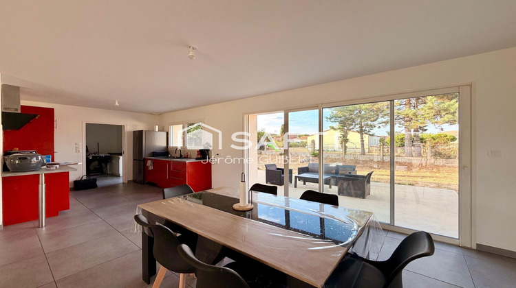 Ma-Cabane - Vente Maison Nueil-les-Aubiers, 114 m²