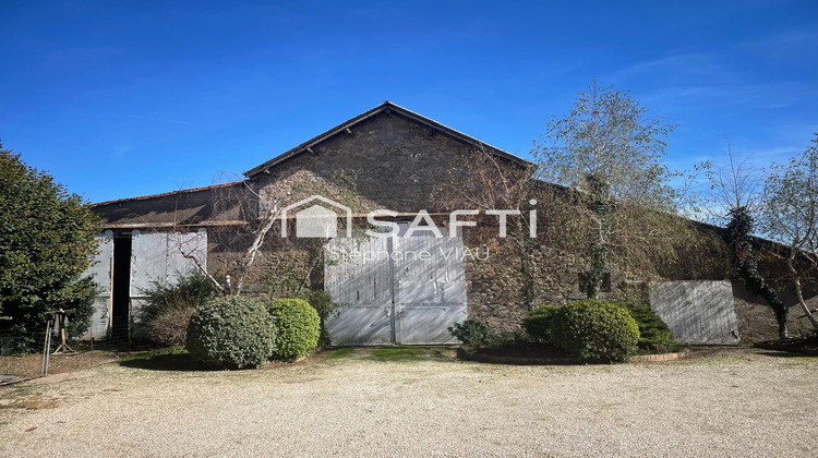 Ma-Cabane - Vente Maison Nueil-les-Aubiers, 185 m²