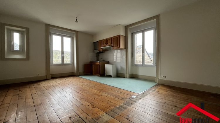 Ma-Cabane - Vente Maison Objat, 211 m²