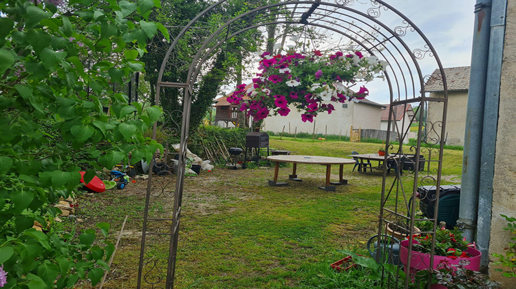 Ma-Cabane - Vente Maison ONGLIERES, 233 m²