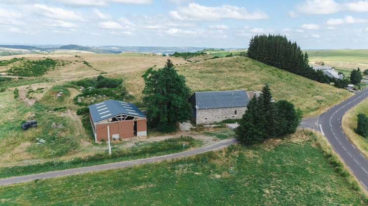 Ma-Cabane - Vente Maison Orcival, 584 m²