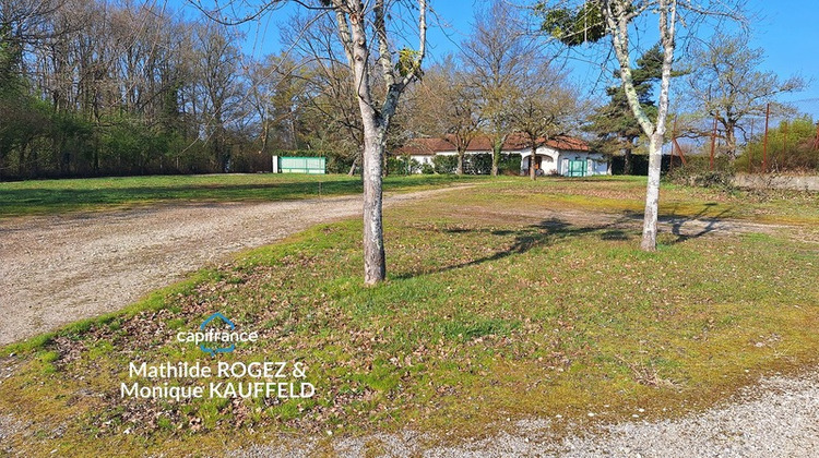 Ma-Cabane - Vente Maison ORLEAT, 330 m²