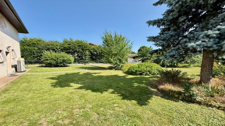 Ma-Cabane - Vente Maison Ornex, 190 m²