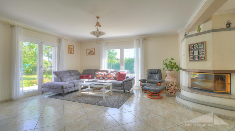 Ma-Cabane - Vente Maison Ornex, 207 m²