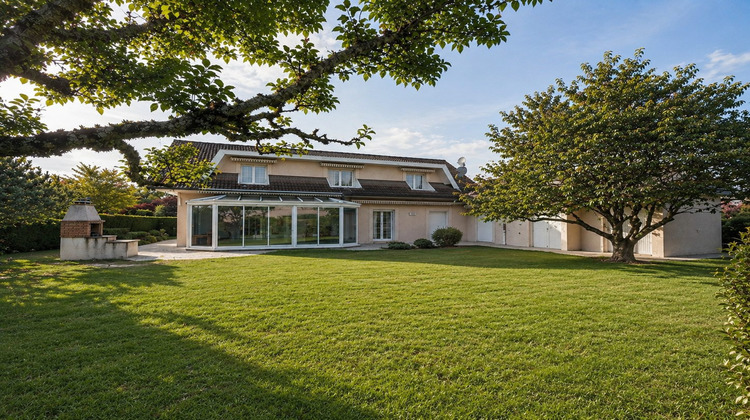 Ma-Cabane - Vente Maison Ornex, 239 m²