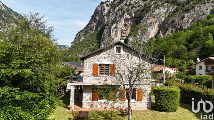 Ma-Cabane - Vente Maison Ornolac-Ussat-les-Bains, 125 m²