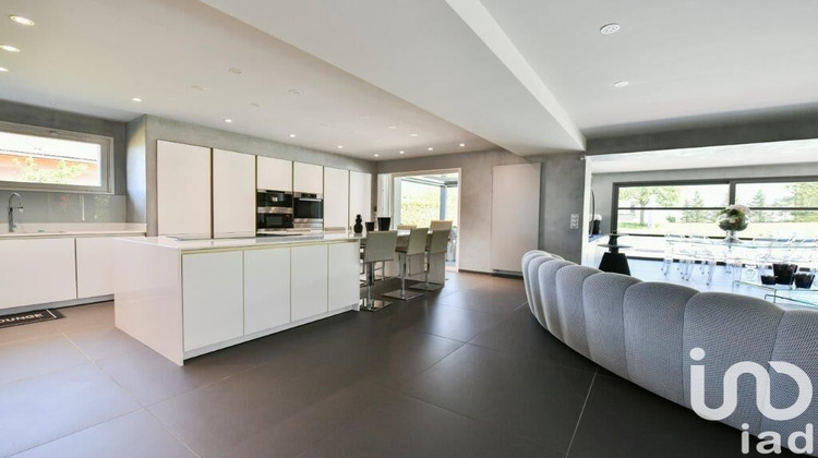 Ma-Cabane - Vente Maison Oyonnax, 265 m²