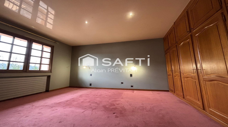 Ma-Cabane - Vente Maison Oyonnax, 157 m²