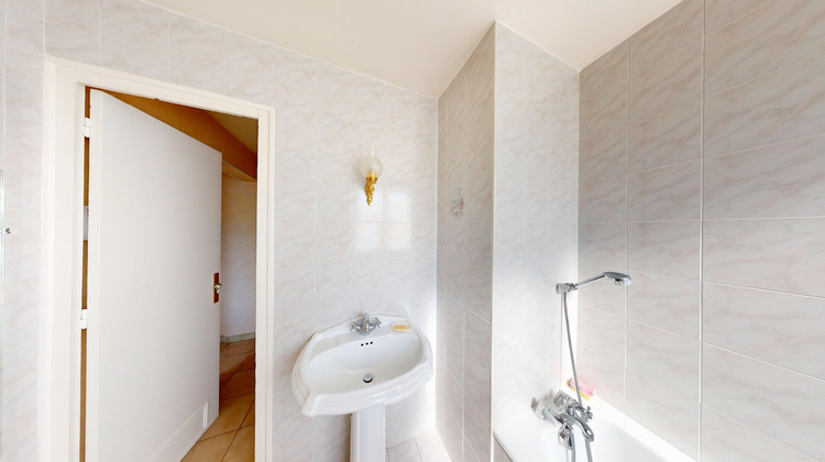 Ma-Cabane - Vente Maison OYONNAX, 98 m²