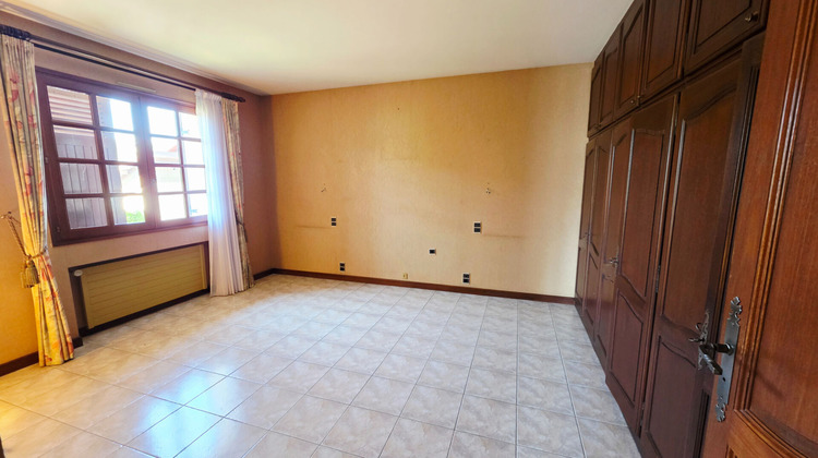 Ma-Cabane - Vente Maison OYONNAX, 259 m²
