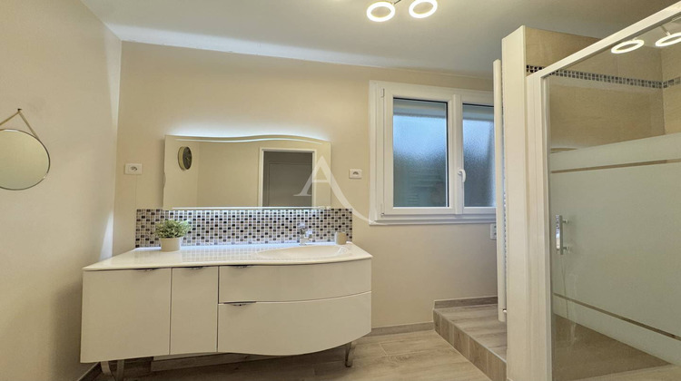 Ma-Cabane - Vente Maison OZOIR-LA-FERRIERE, 213 m²