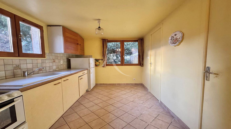 Ma-Cabane - Vente Maison OZOIR-LA-FERRIERE, 30 m²