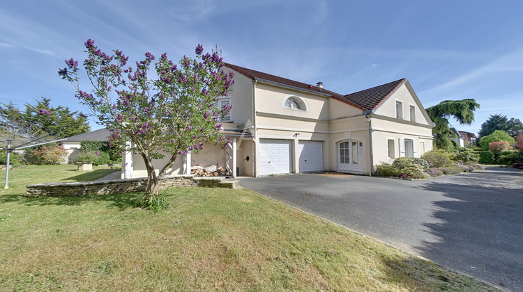 Ma-Cabane - Vente Maison OZOIR-LA-FERRIERE, 257 m²