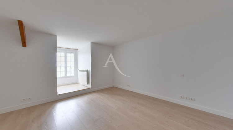 Ma-Cabane - Vente Maison OZOIR-LA-FERRIERE, 300 m²