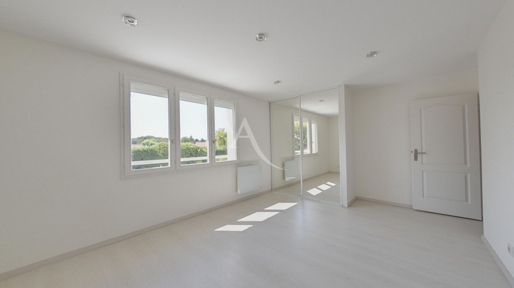 Ma-Cabane - Vente Maison OZOIR-LA-FERRIERE, 200 m²