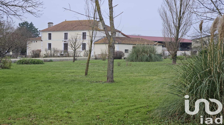 Ma-Cabane - Vente Maison Paizay-Naudouin-Embourie, 193 m²