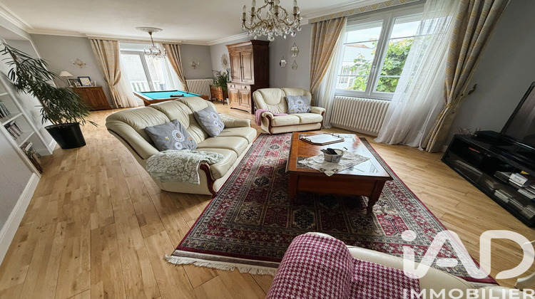 Ma-Cabane - Vente Maison Parthenay, 199 m²